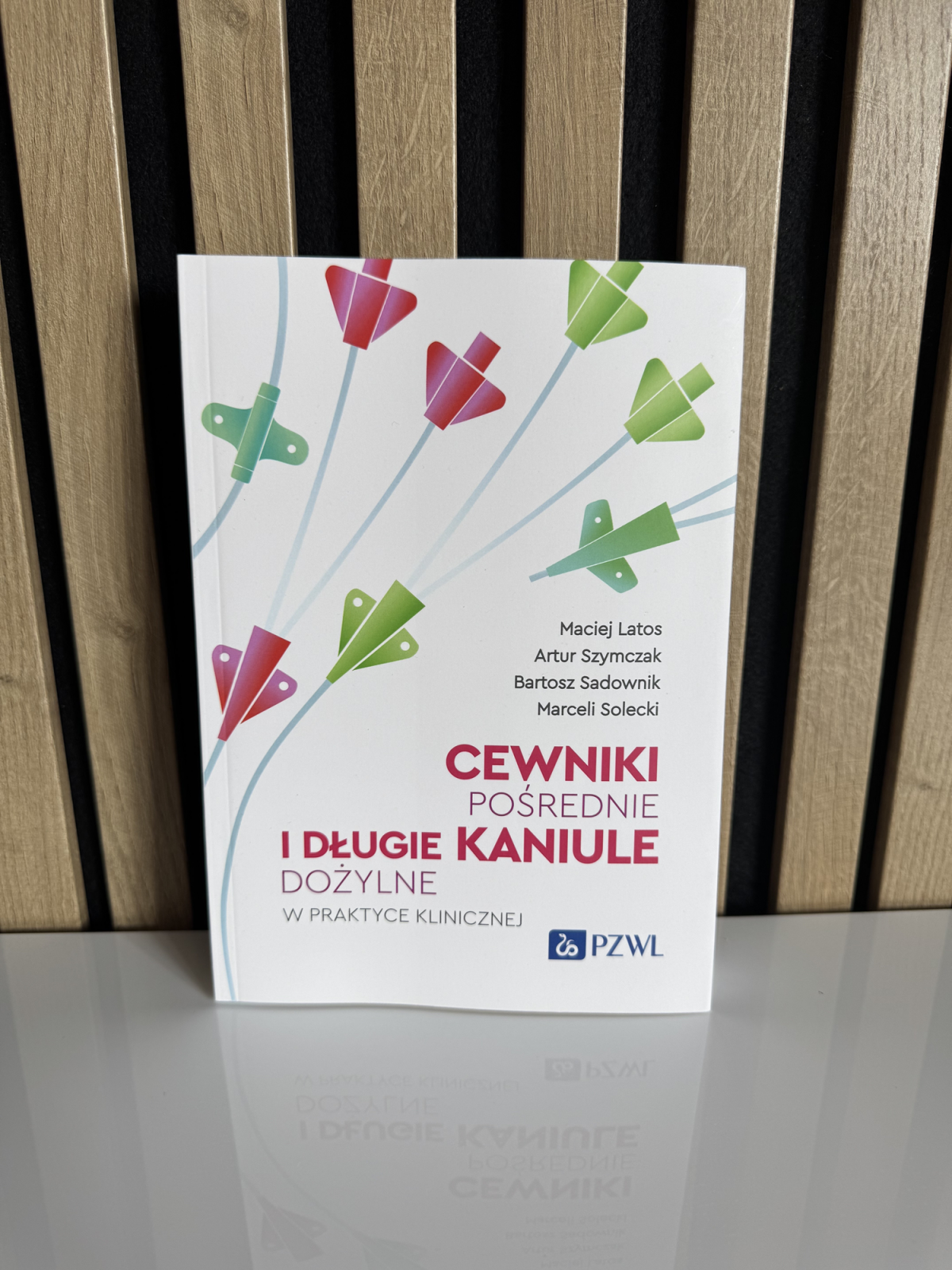 Cewniki pośrednie i długie kaniule dożylne w praktyce klinicznej