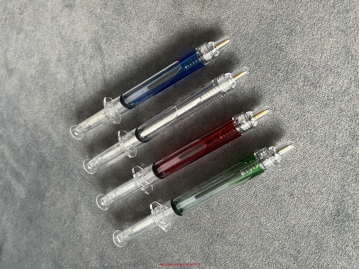 Długopis "strzykawka" (różne kolory)