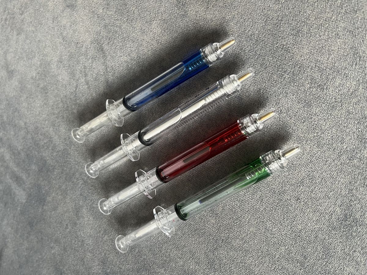 Długopis "strzykawka" (różne kolory)