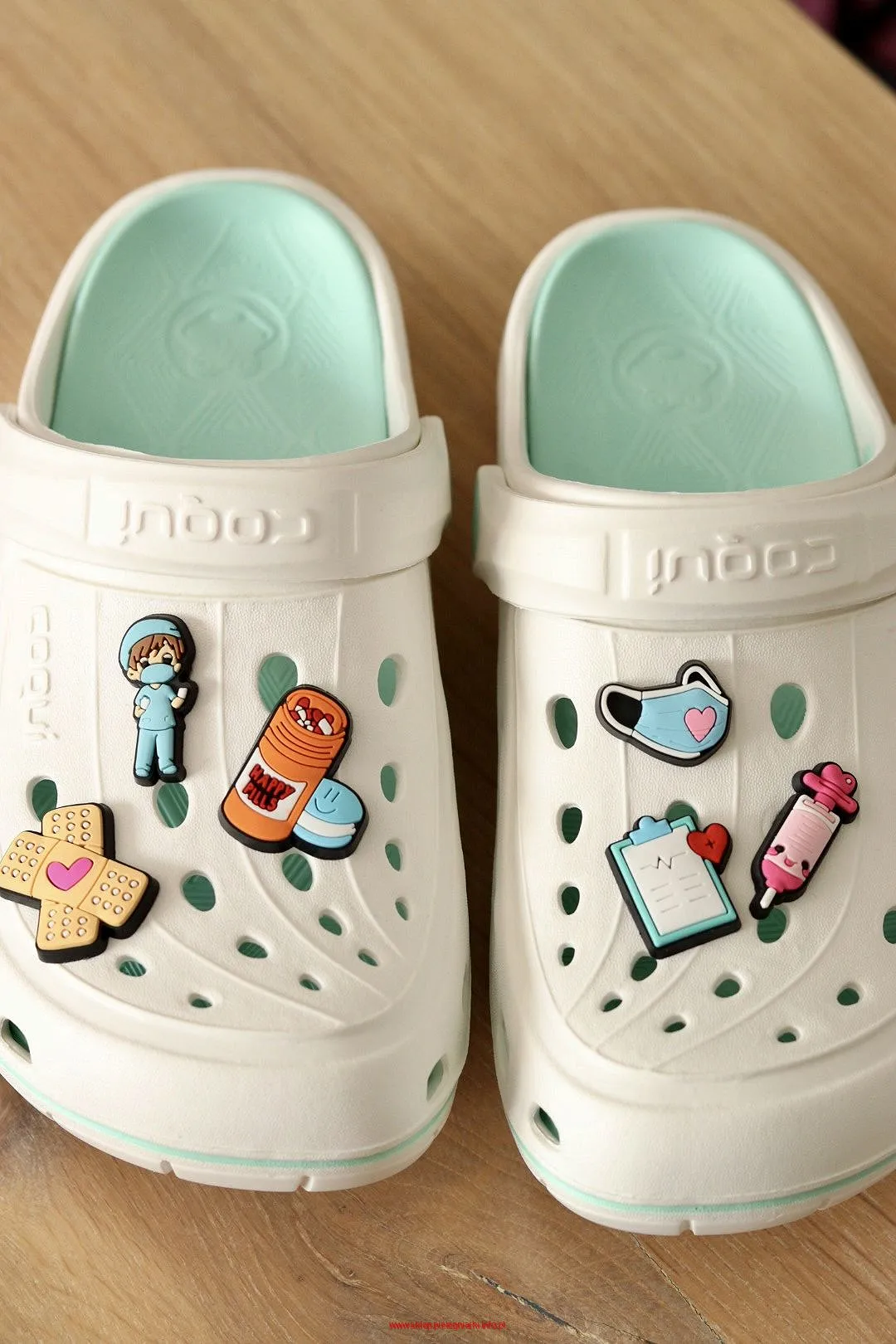 Przypinki medyczne do Crocs II (zestaw 6 sztuk)