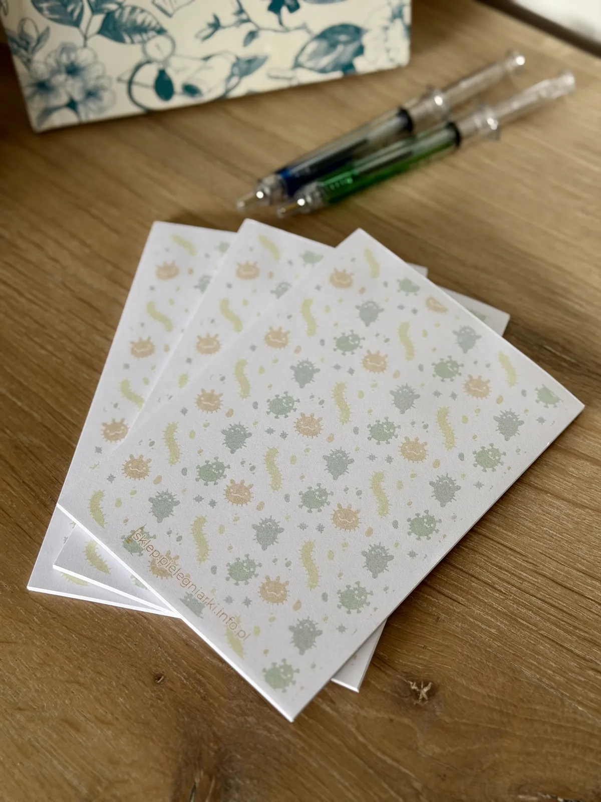 Notes A6, medyczna grafika, wiruski